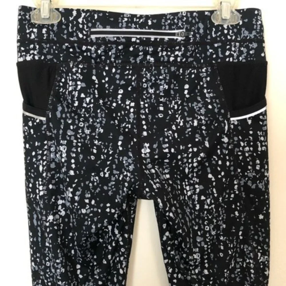 Athleta Pebble Capri Leggings - Picture 4 of 5